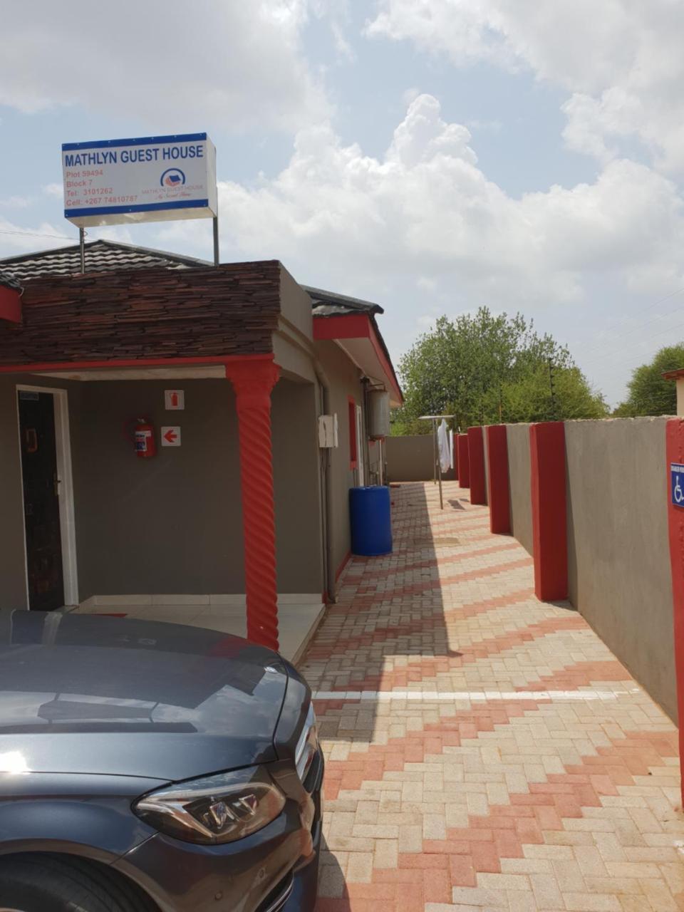 Mathlyn Guesthouse Gaborone Esterno foto